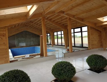 Басейн из бруса